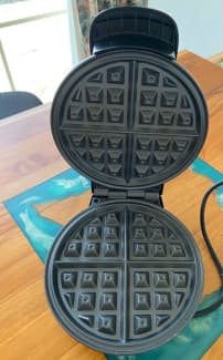 Black & Decker Sweet Hearts Waffle Maker Iron G12 used 