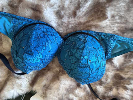 4 pairs Ladies 36DD bras l with tag attached, Lingerie & Intimates, Gumtree Australia Sutherland Area - Como