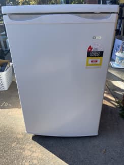 chiq bar fridge 129l