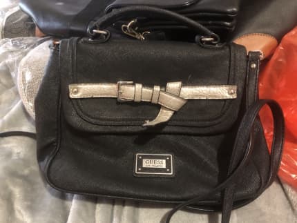 Silver/gold guess handbag, Bags, Gumtree Australia Tuggeranong -  Wanniassa