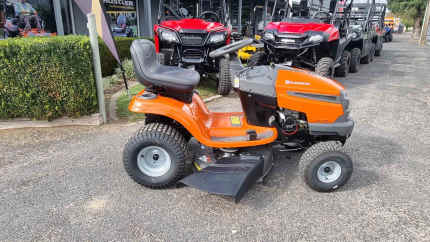 Husqvarna TS 142 Ride-on Mower