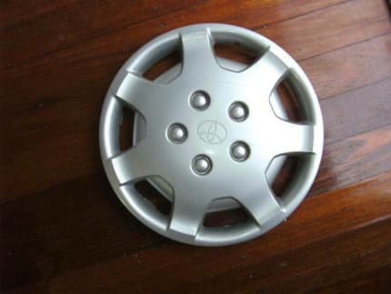 Used toyota on sale camry hubcaps