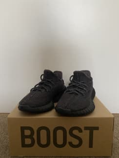 used black yeezys