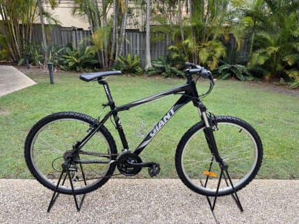 Giant boulder mountain cheap bike aluxx 6000