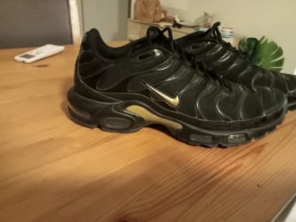 black tns size 2