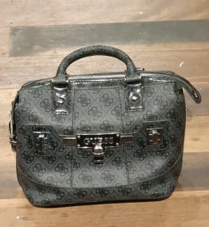 Guess store darbie satchel