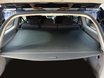 Pajero sport deals cargo cover