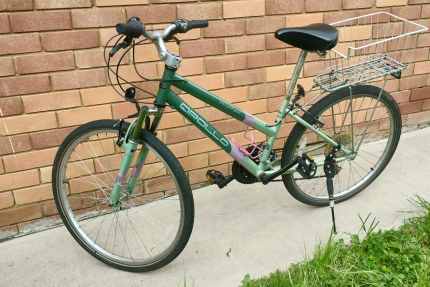 apollo voyager ladies bike