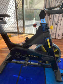 bike spinning livestrong matrix usada