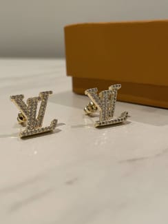 Authentic Louis Vuitton Monogram LV Circle Flower Earrings 2.5cm