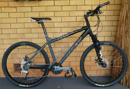 Haro V4 18 inch Mountain Bike with many upgrades 27 speed 26 Wheels Men s Bicycles in Toowoomba QLD Gumtree Australia