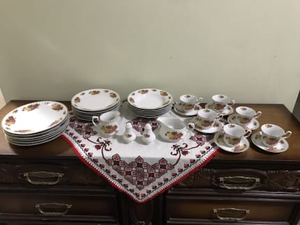 Crown regal shop dinner set