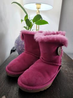 pink ugg boots size 12