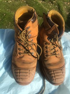 Safety boots gumtree on sale