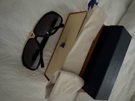 Louis Vuitton Attitude Sunglasses, Accessories, Gumtree Australia Gold  Coast South - Burleigh Heads