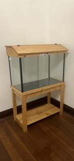 Fish Tank - Large, rimmed with stand