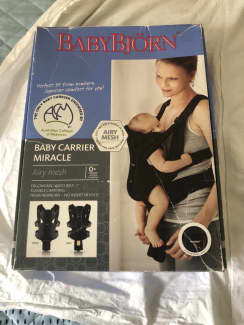 Baby bjorn hotsell miracle mesh carrier