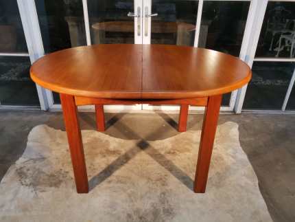 gumtree small dining table