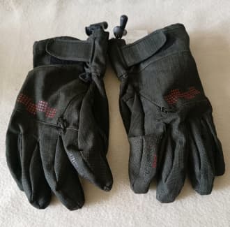 snow gloves near me