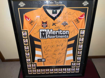 2006 Framed/Signed Wests Tigers Jersey - Collectables