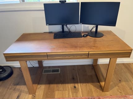 freedom timber desk