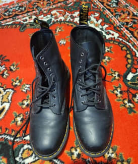 doc martens size 10