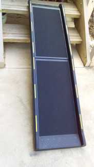 Pet Ramp With Reflective Strips