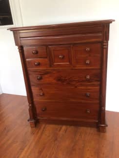 Mahogany chest deals of drawers gumtree