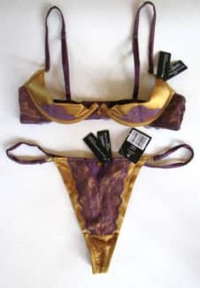 Victoria's Secret Lightly Lined Plunge Double Strap Tan Bra, Lingerie &  Intimates, Gumtree Australia Manningham Area - Doncaster