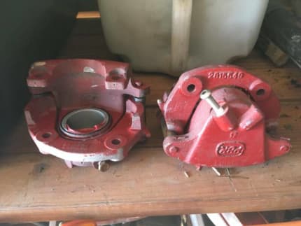 Hq holden on sale brake calipers