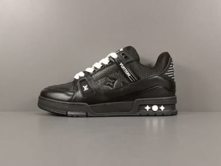 Louis Vuitton LV x YK LV Trainer Sneaker BLACK. Size 08.0
