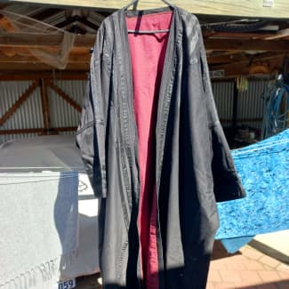 Arabic coat on sale