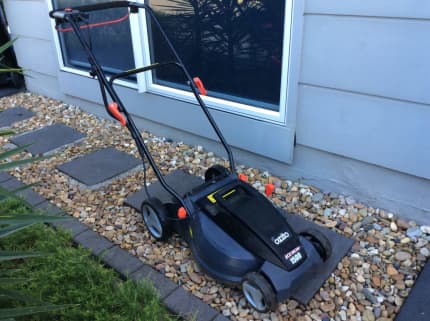 Ozito 1600w electric garden vacuum online review