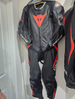 Dainese hot sale victoria suit