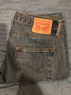 levis jeans 501 price