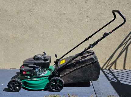 Gardenline essentials deals lawn mower 161cc