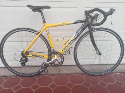 diamondback criterium road bike