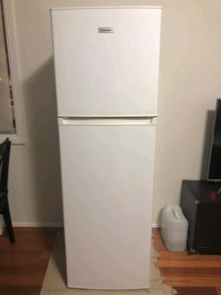 lemair 268l top mount fridge