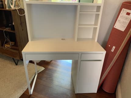 micke desk used