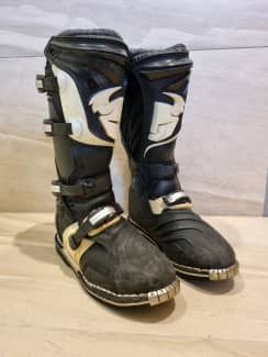 used motocross boots size 10