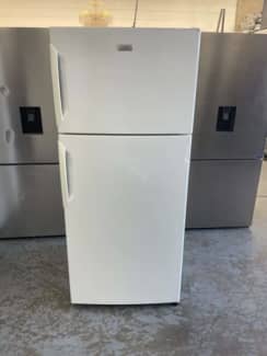 kelvinator 503 litre fridge