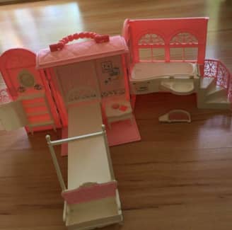 Barbie folding house online 1998