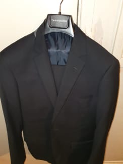 custom luxury suits