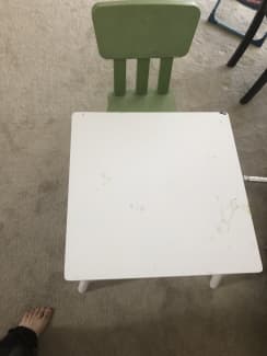 Childrens table hotsell and chairs gumtree