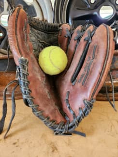 Used baseball hot sale gloves craigslist