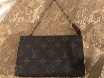 Authentic Louis Vuitton Brown Pochette Ascot Damier Clutch W/Keys - Ships  Free!