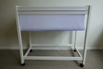 Tasman rascali bassinet sale