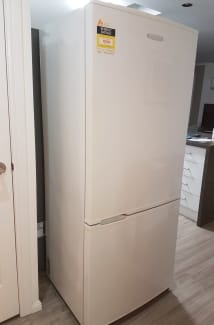 kelvinator kbm3800wb