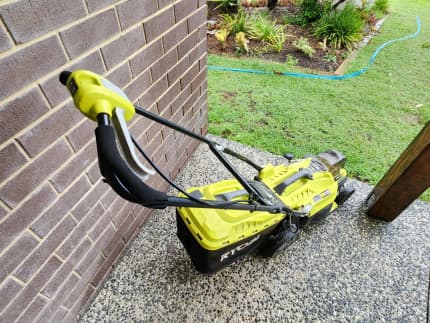 lawn mower battery in Brisbane Region QLD Gumtree Australia