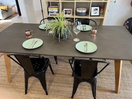 ascot dining table matt blatt